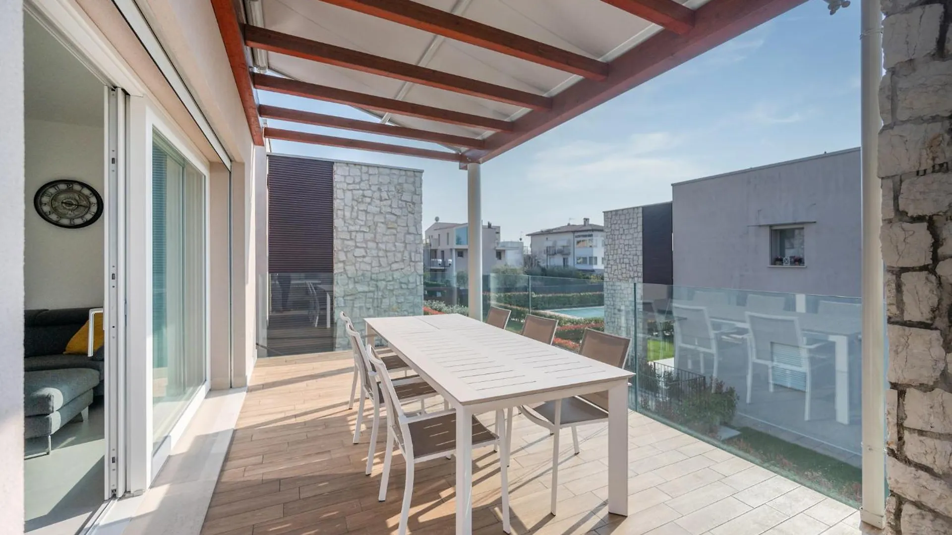 Sunbeam Terrace Bardolino Apartment