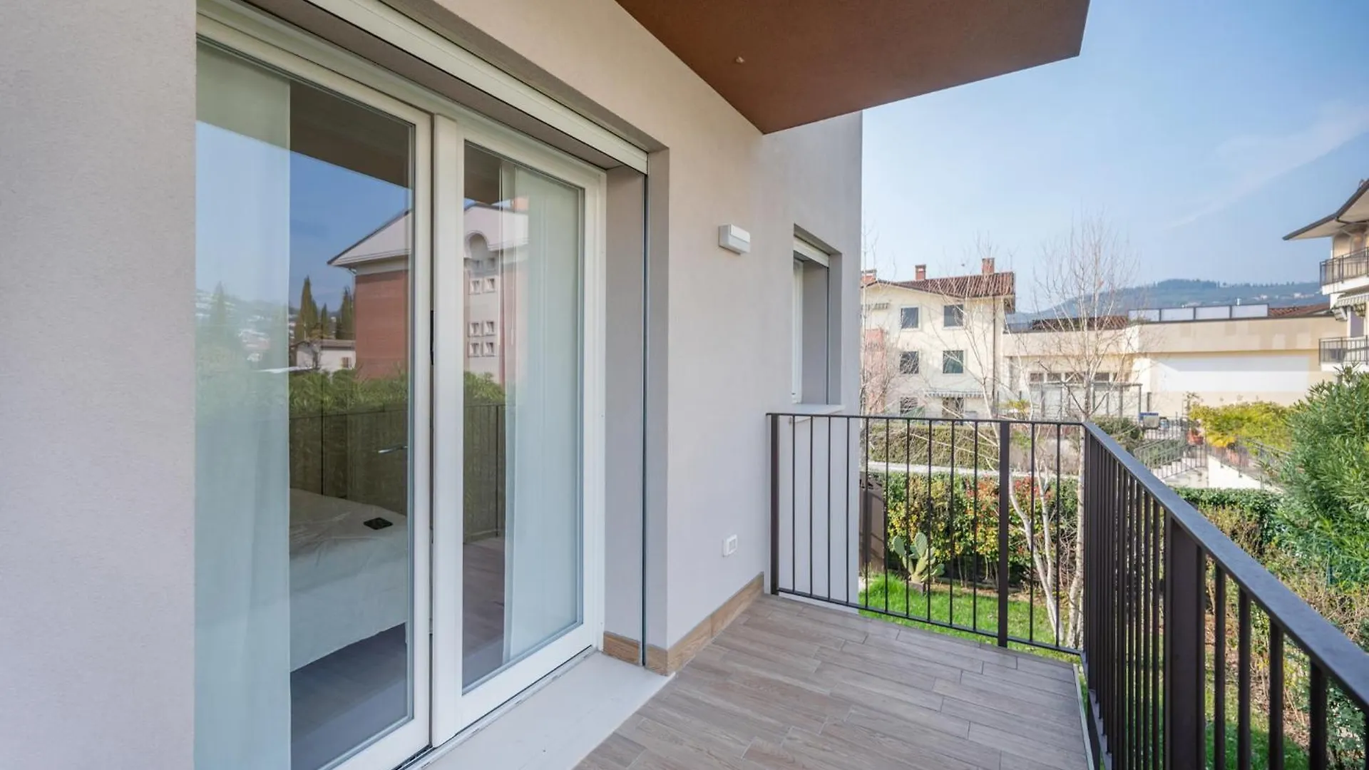 Sunbeam Terrace Bardolino Apartment 0*,  Italy