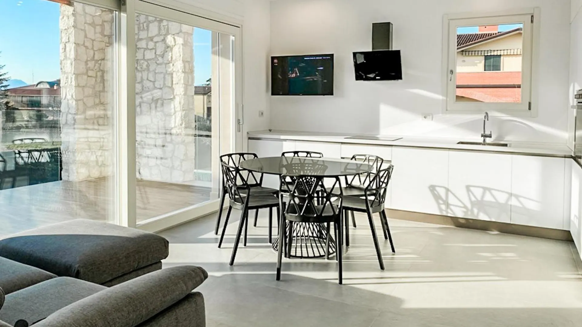 Sunbeam Terrace Bardolino Apartment 0*,  Italy