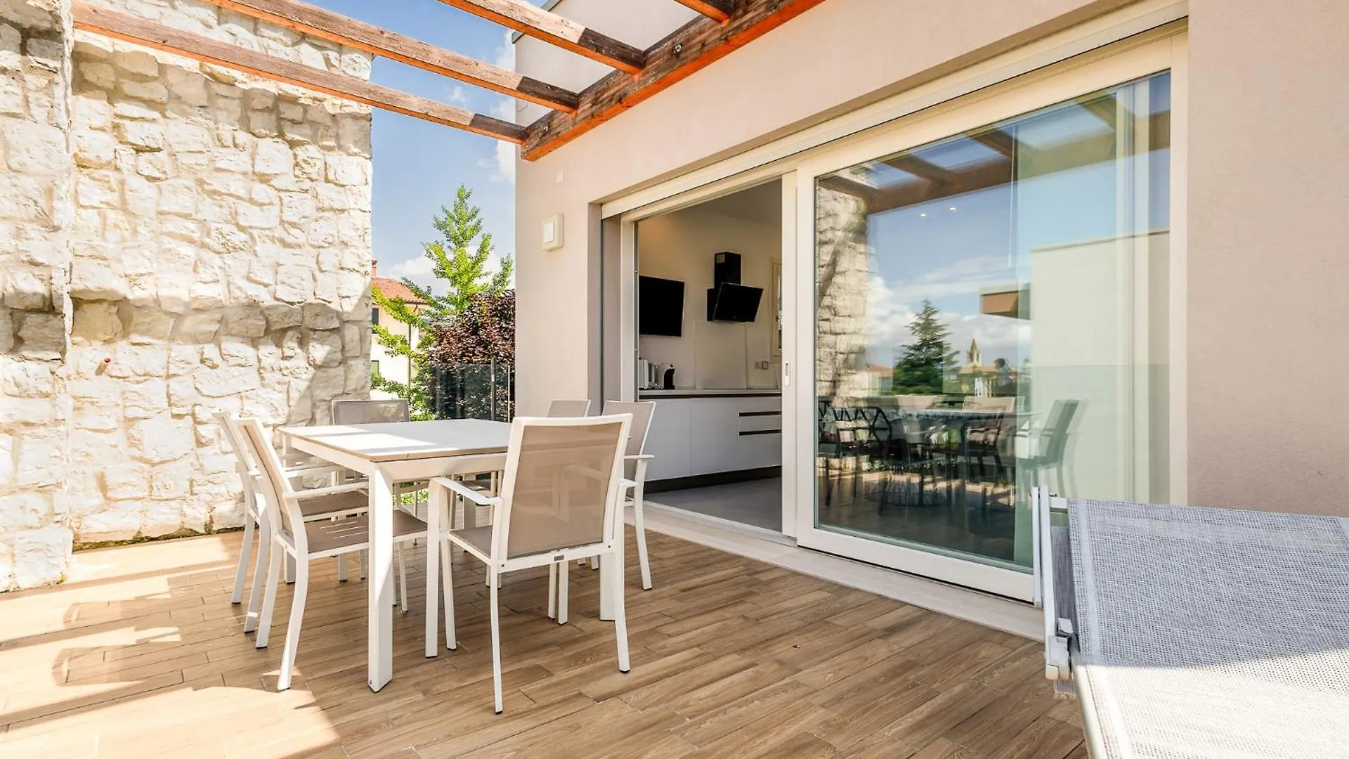 Sunbeam Terrace Bardolino Apartment