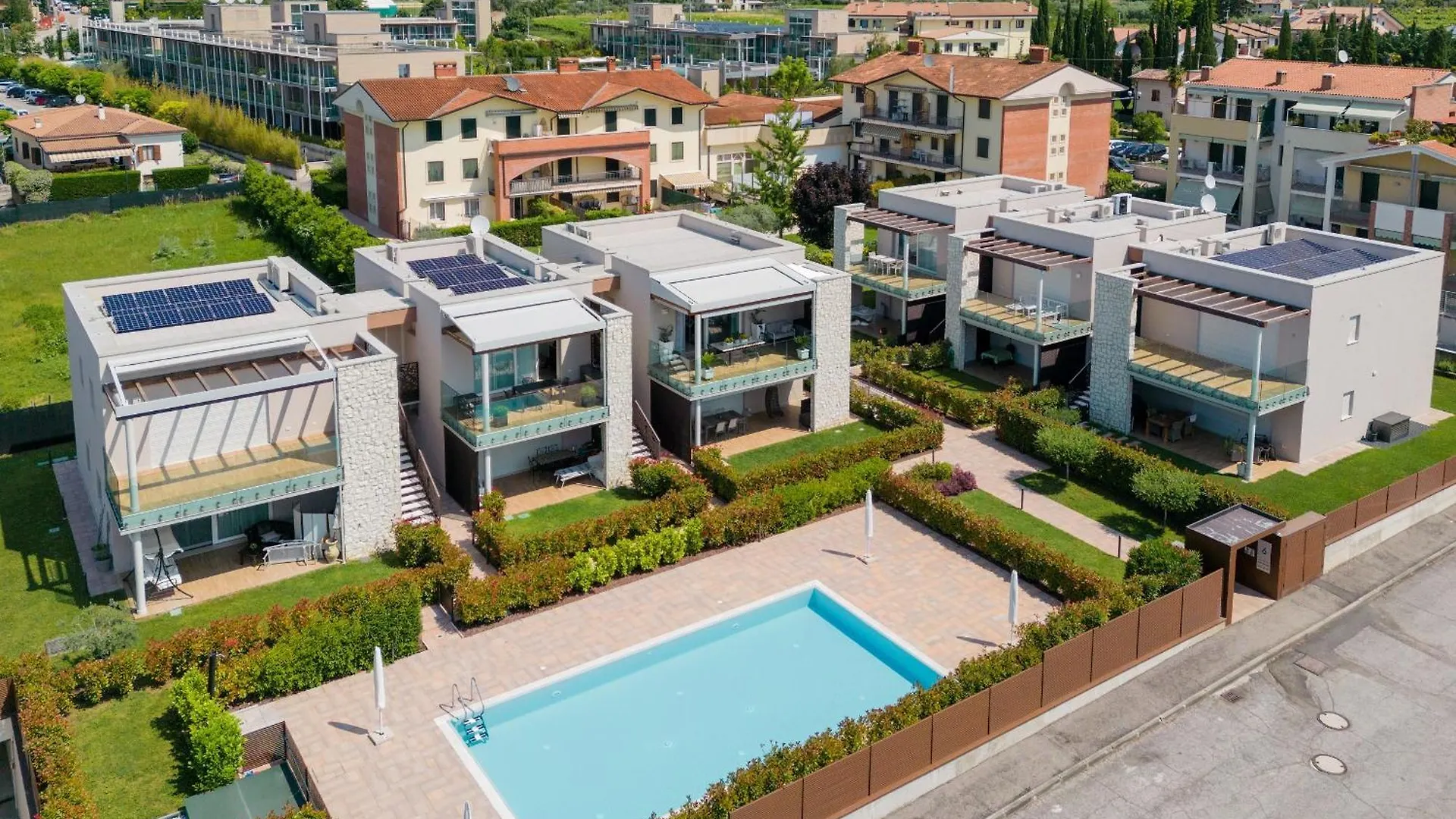 Sunbeam Terrace Bardolino Apartment