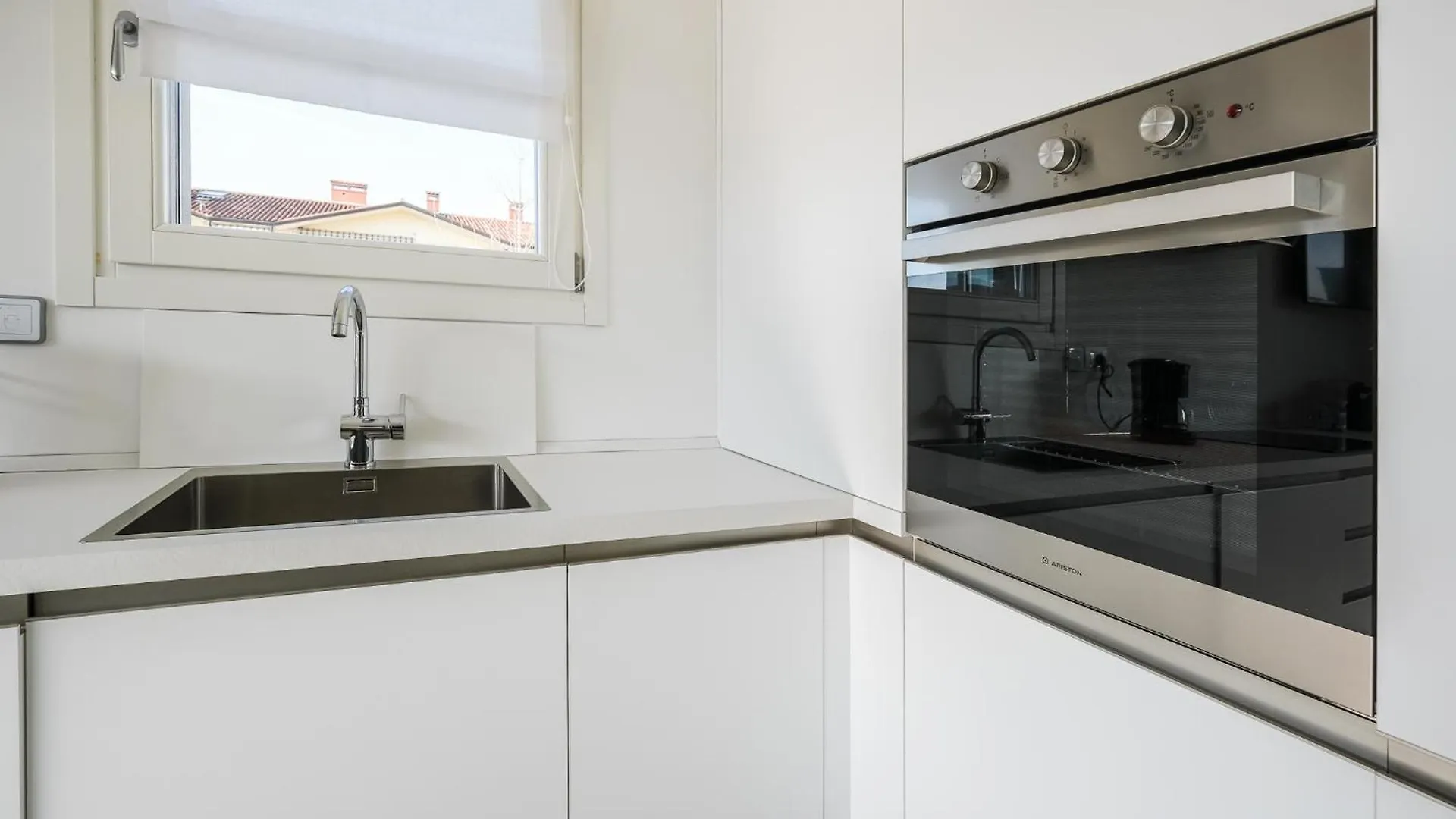 Sunbeam Terrace Bardolino Apartment