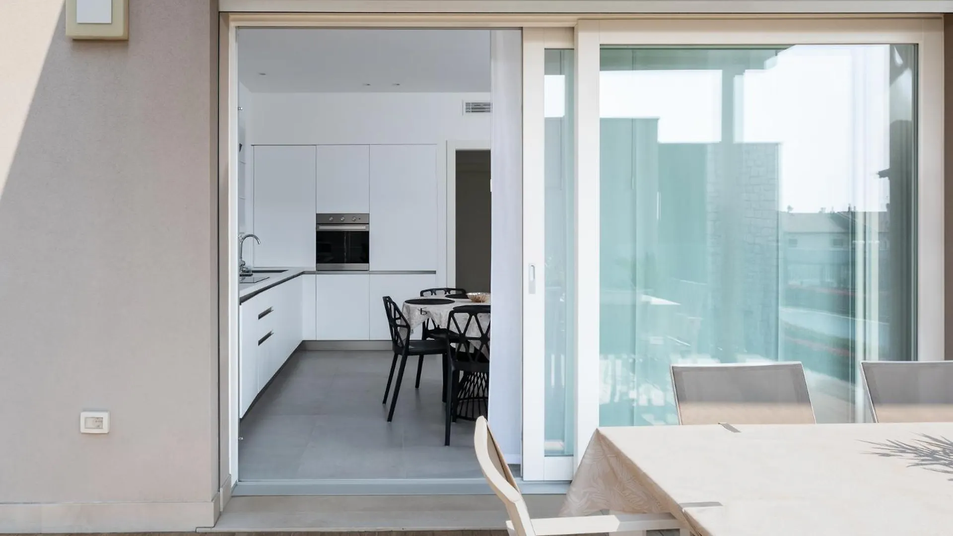 Sunbeam Terrace Bardolino Apartment