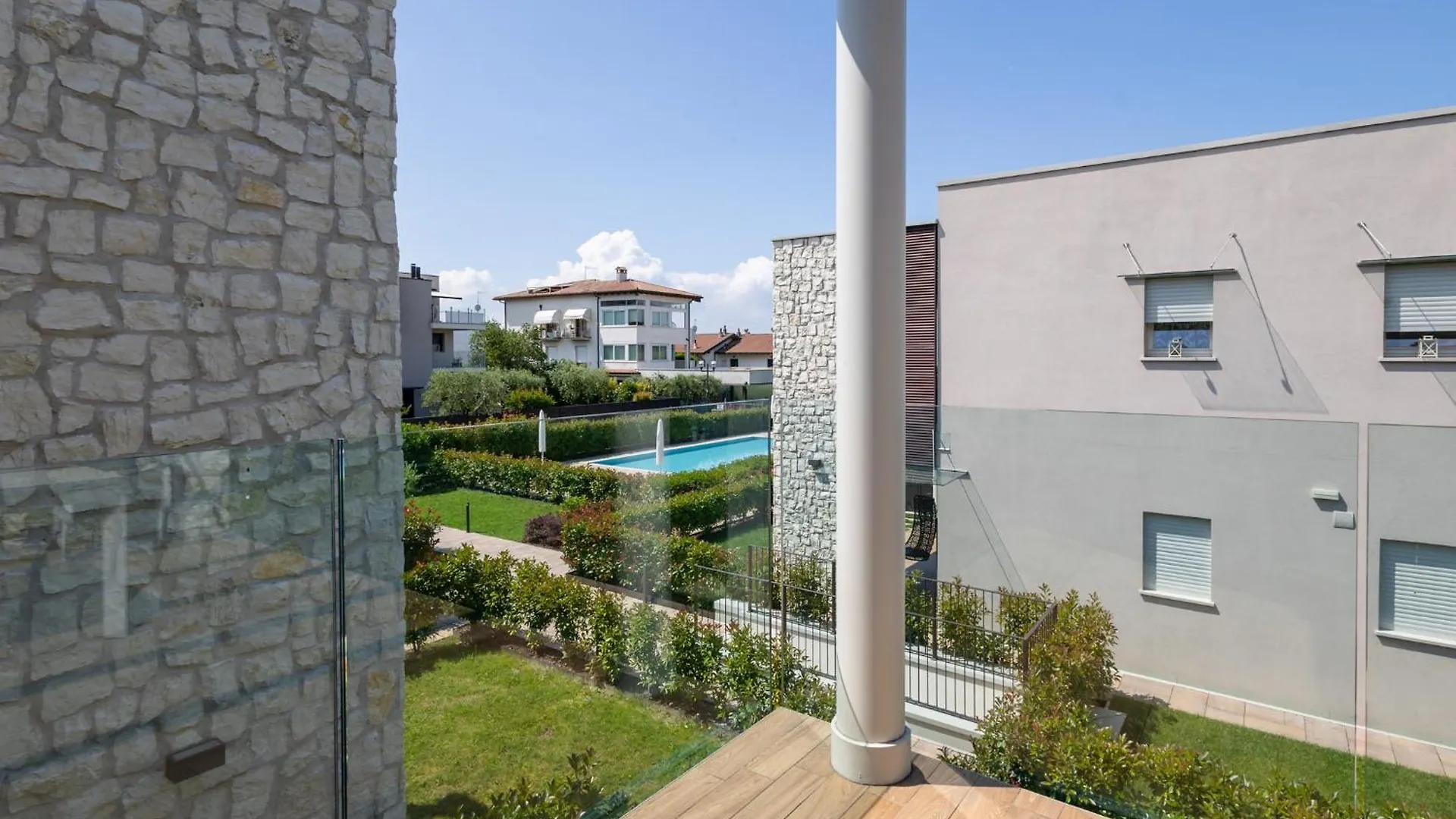 Sunbeam Terrace Bardolino Apartment